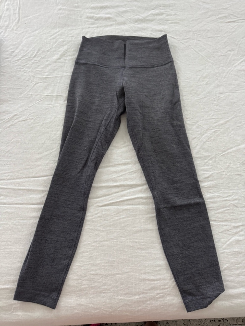 Lululemon Heather Gray Wunder Under Fleece-Lined 25”